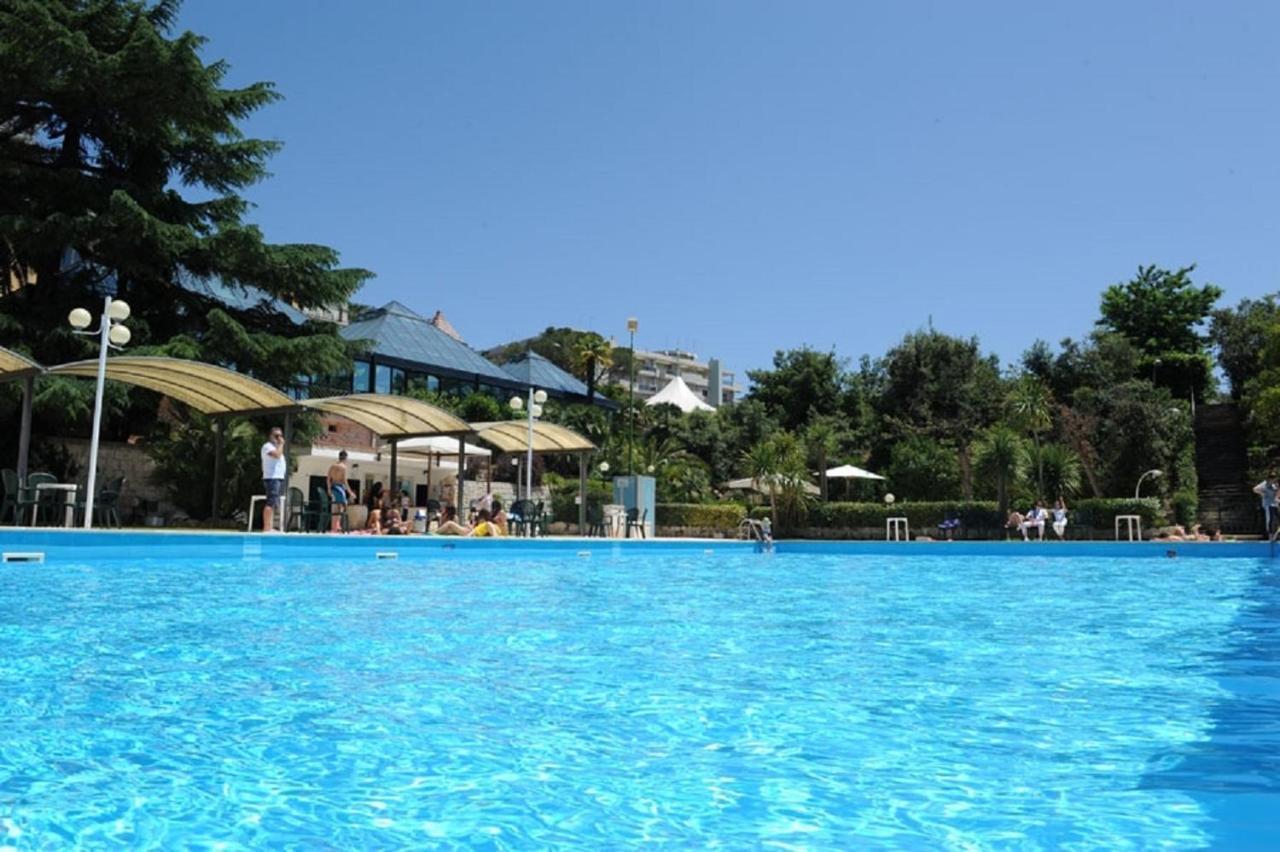 Hotel Villa Rosa Martina Franca Esterno foto