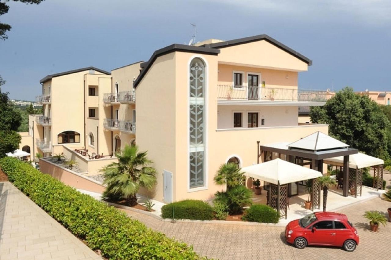 Hotel Villa Rosa Martina Franca Esterno foto